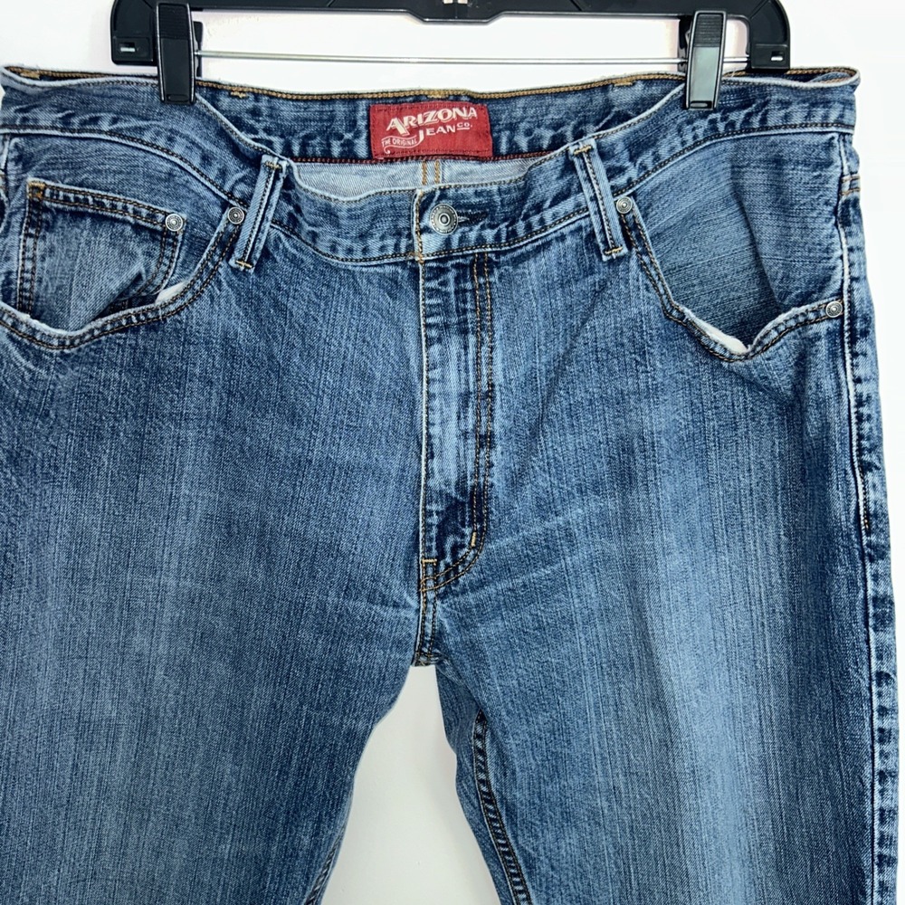 Arizona Jean Co. Men's Blue Denim Size 38X29 Relaxed Straight Jeans 5-Pocket‎